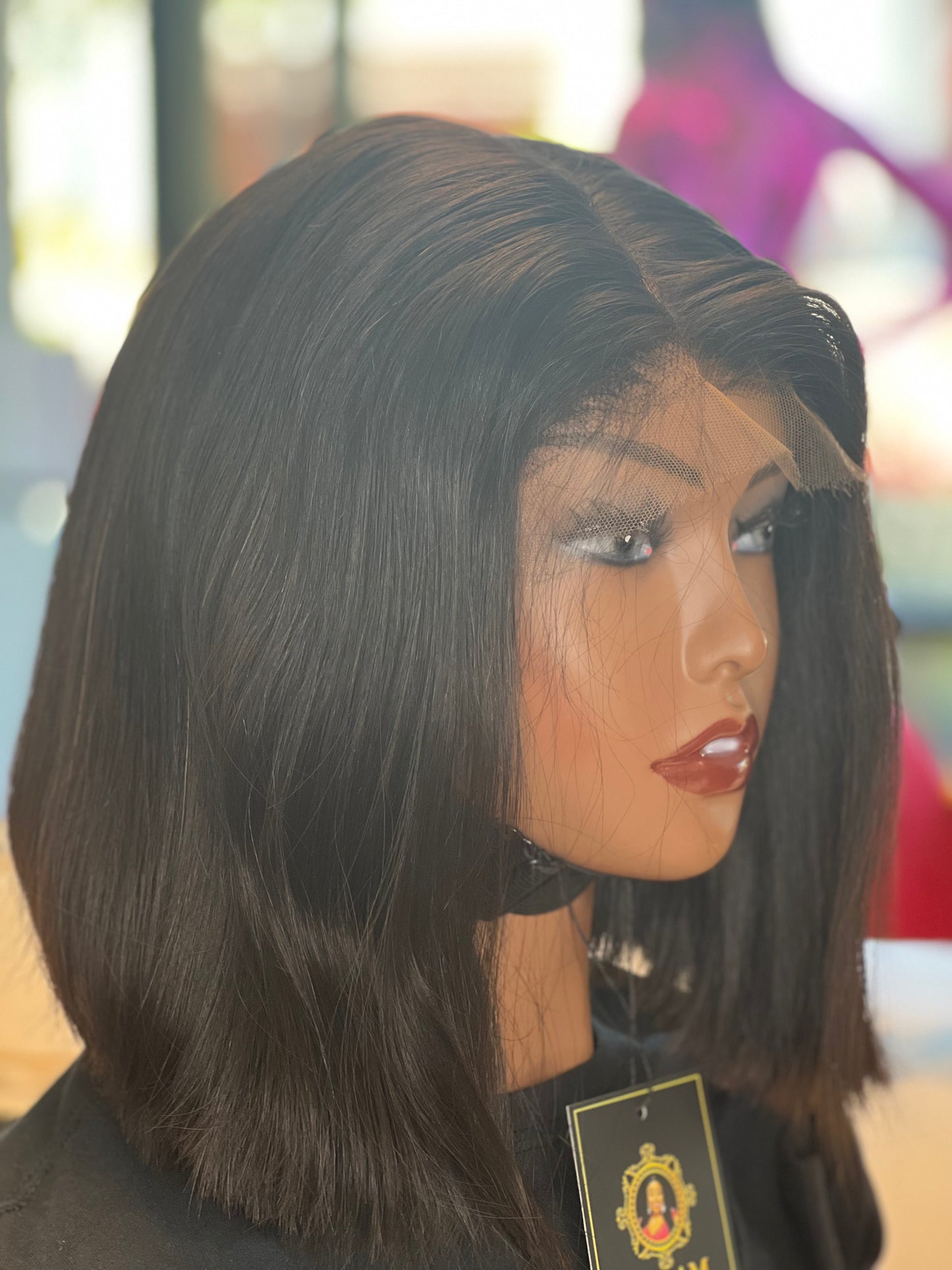 BLUNT CUT CLOSURE WIG